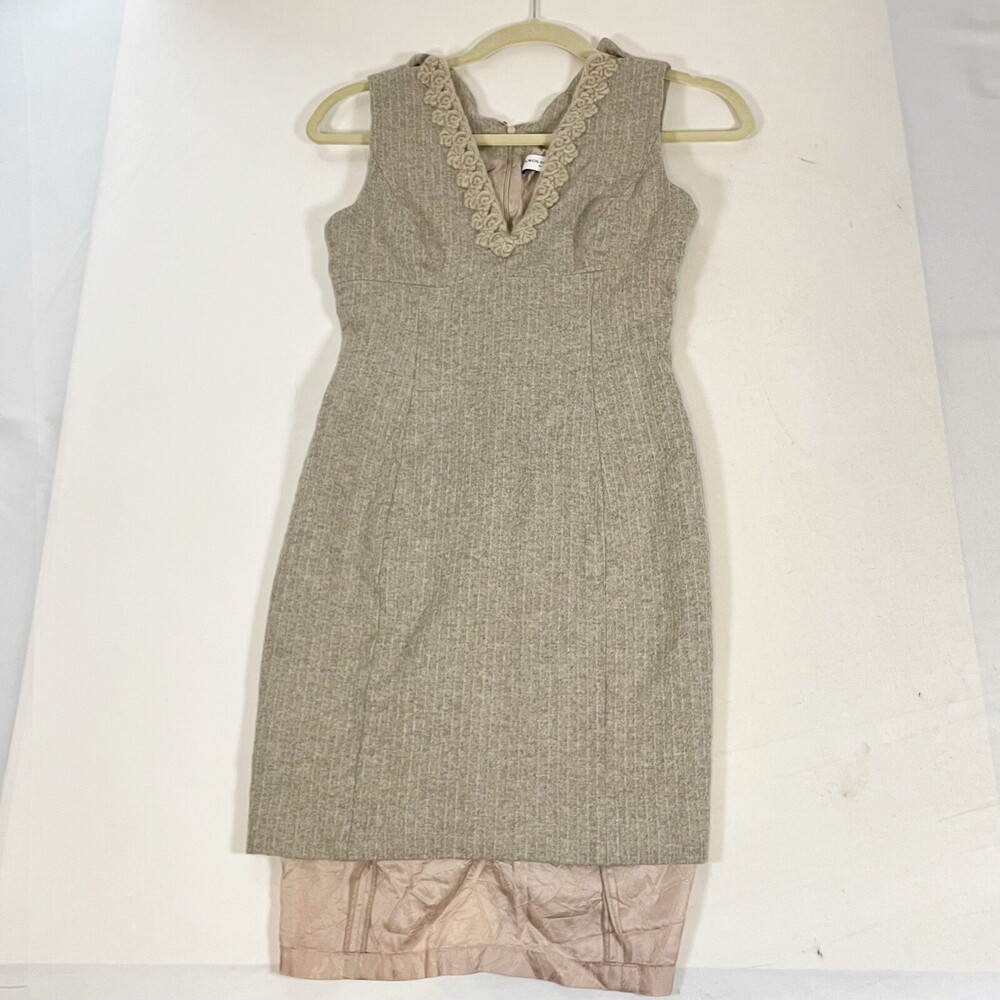 Carolina Herrera Dress Womens 2 Beige Wool Sheath Sleeveless Zipper